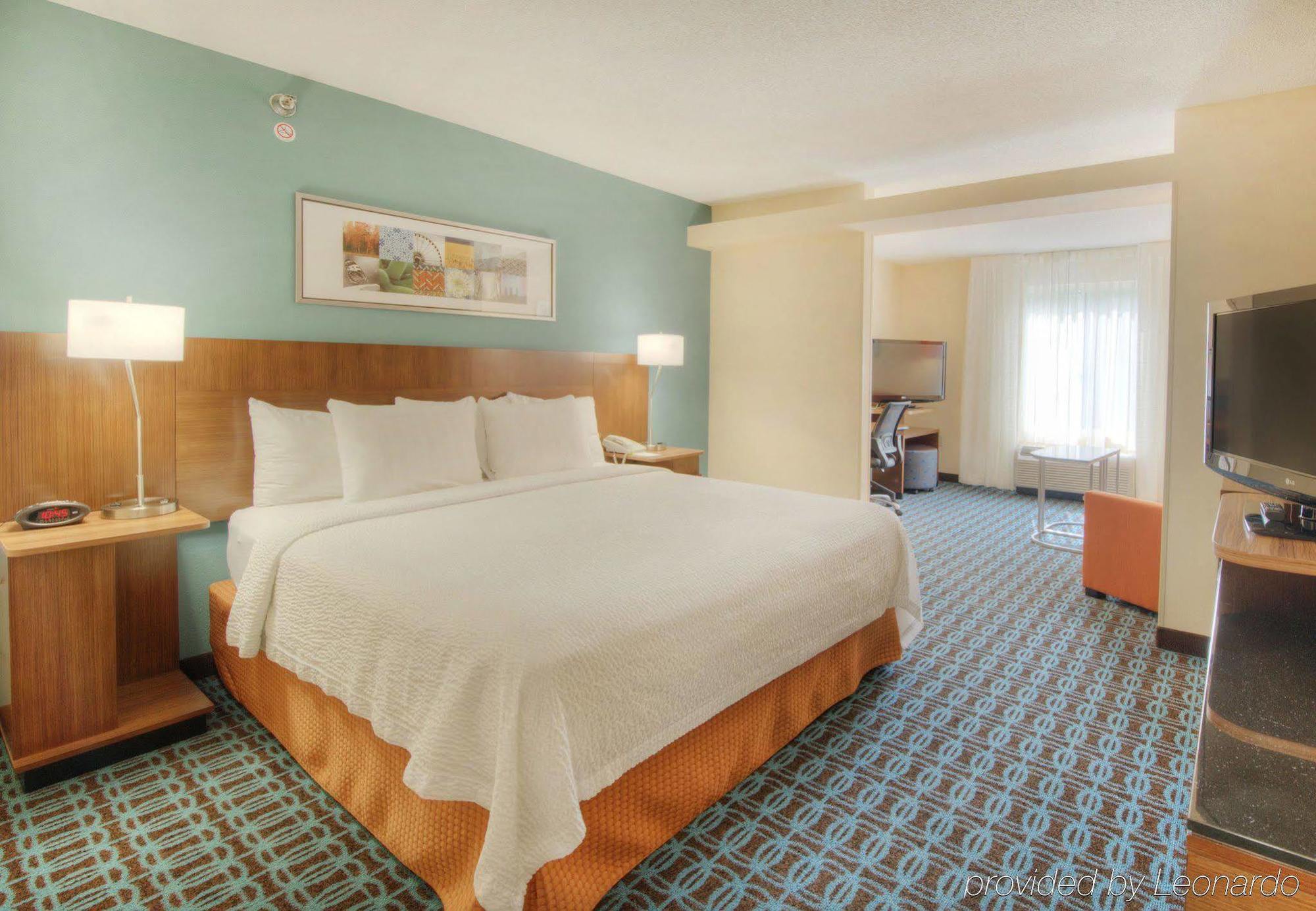 Fairfield Inn & Suites Raleigh Crabtree Valley Exterior foto
